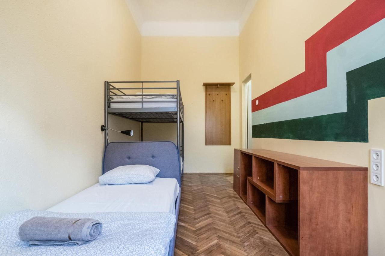 Baroque & Coworking Ostello