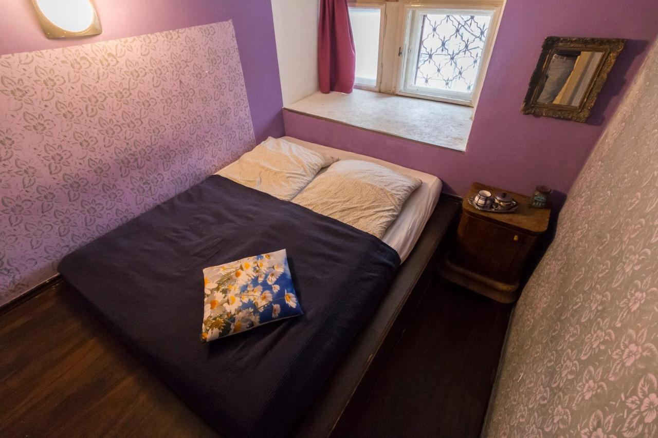 Ostello Baroque & Coworking *