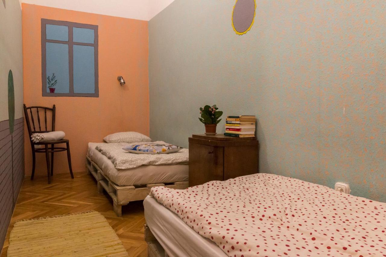 Hostel Baroque & Coworking
